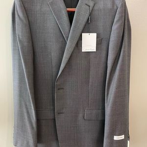 Brand New Calvin Klein Blazer size 40 Long